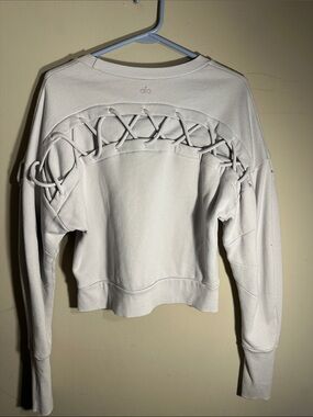 ALO Yoga Cream Lace-Up Back Crew Sweatshirt